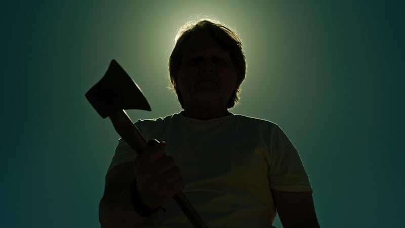 8FD_STILL_RICHARD_AXE_02