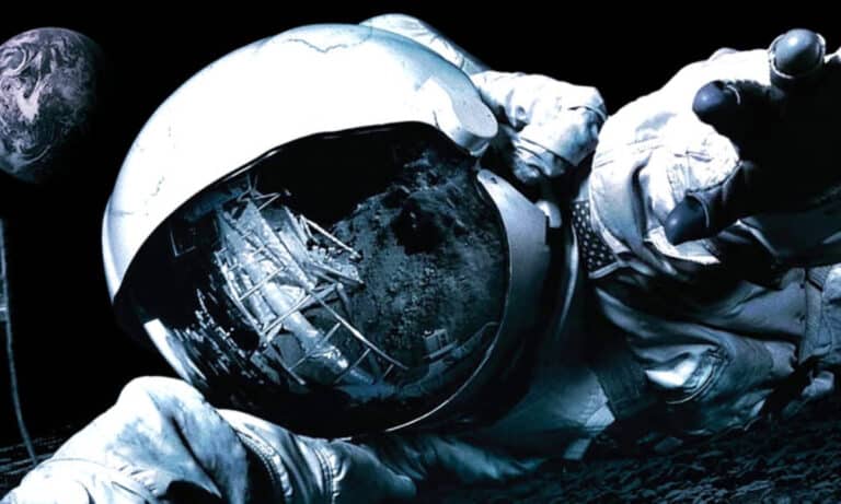 Review: APOLLO 18