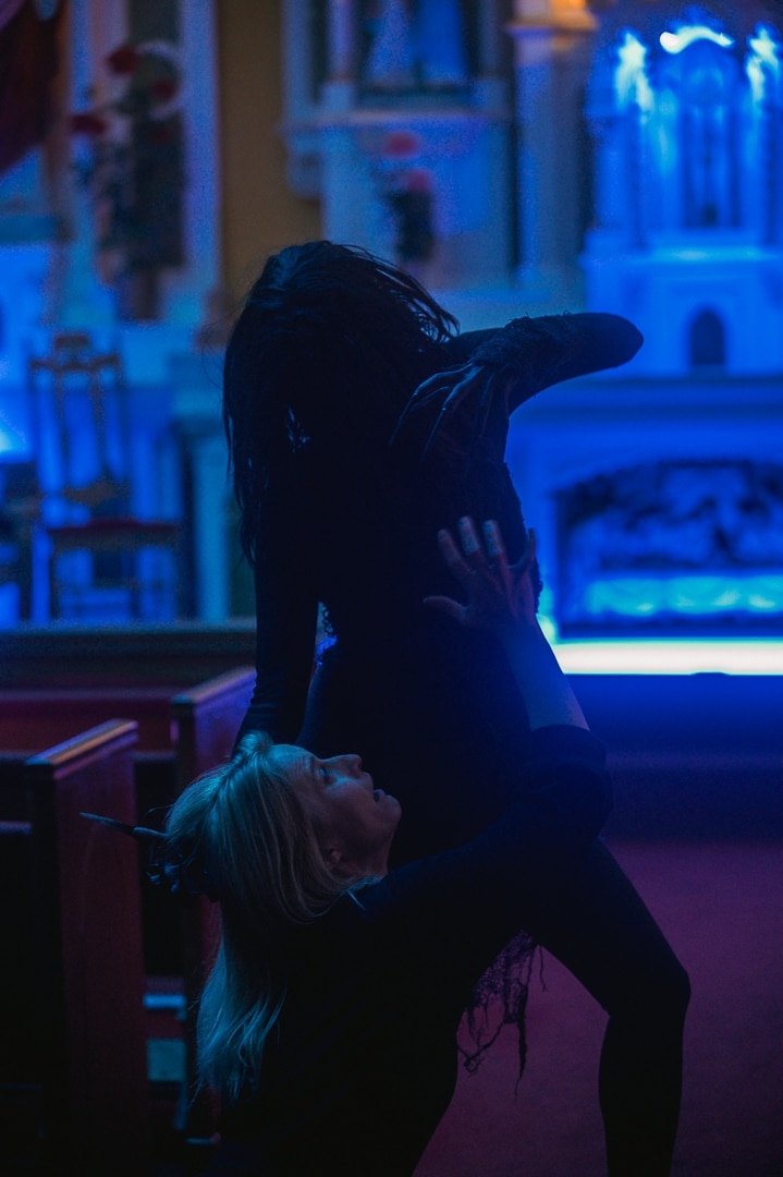 Beast- demon & anne on her knees.jpg