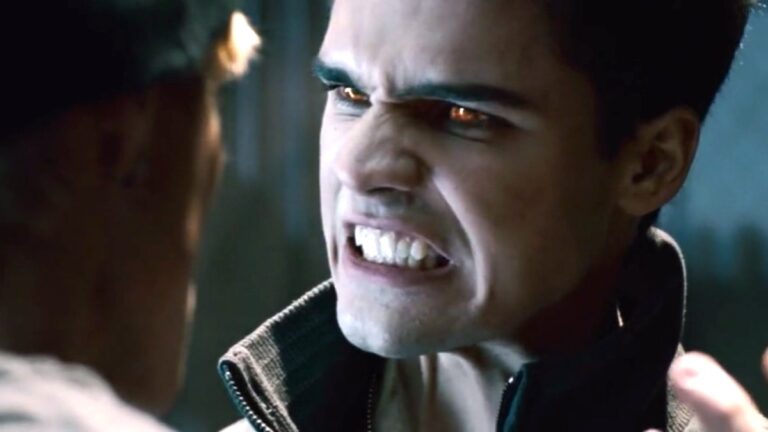 Review: THE COVENANT