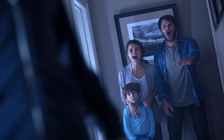 Review: DARK SKIES (2013)