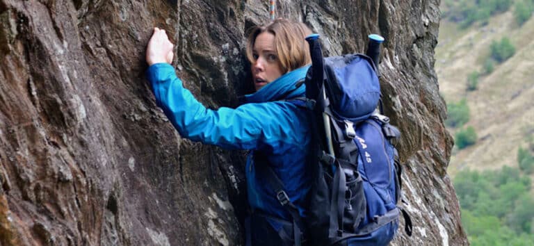 Review: A LONELY PLACE TO DIE