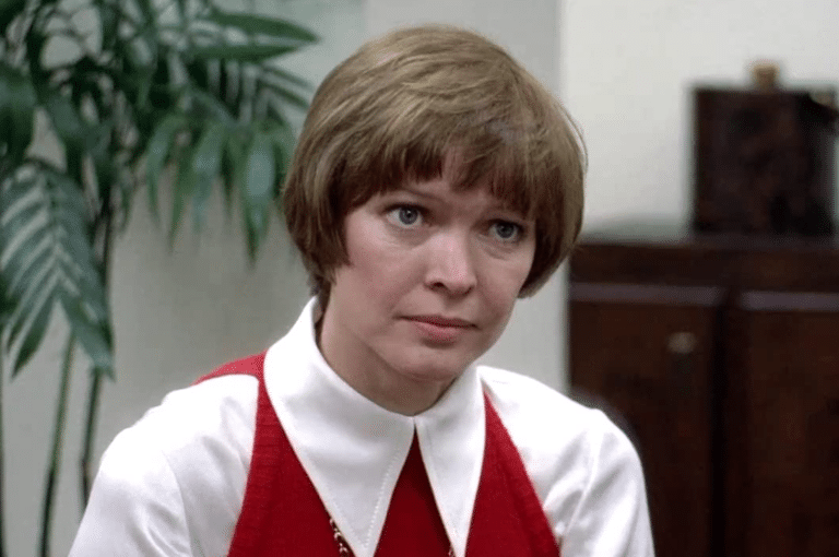 Here’s A Fun Story About Ellen Burstyn Negotiating Her Paycheck For The New EXORCIST