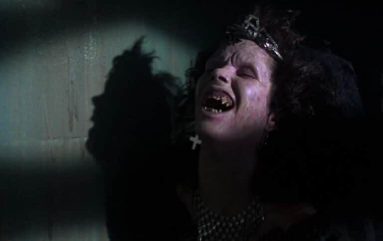 Breaking It Down: The Mirror Scene In NIGHT OF THE DEMONS