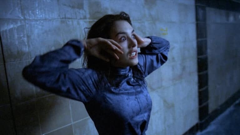 Love Bites: 10 Romantic Horror Movies To Sink Your Teeth Into