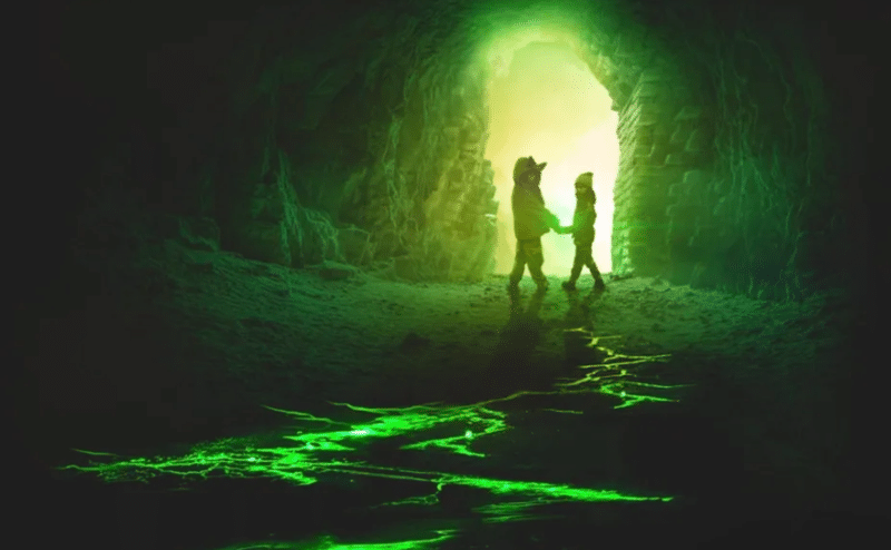 something-wrong-with-the-children-header-poster