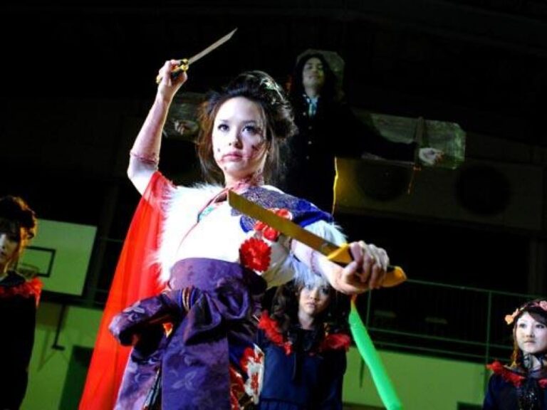 Reviews: VAMPIRE GIRL VS. FRANKENSTEIN GIRL And BLOOD: THE LAST VAMPIRE (2009)