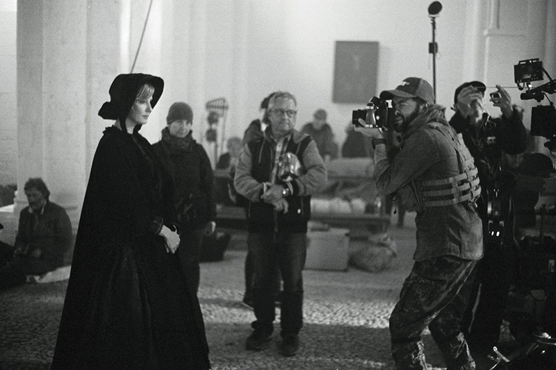 webTHE CURSED_BTS2_Kelly Reilly_CourtesyLDEntertainment copy.jpg