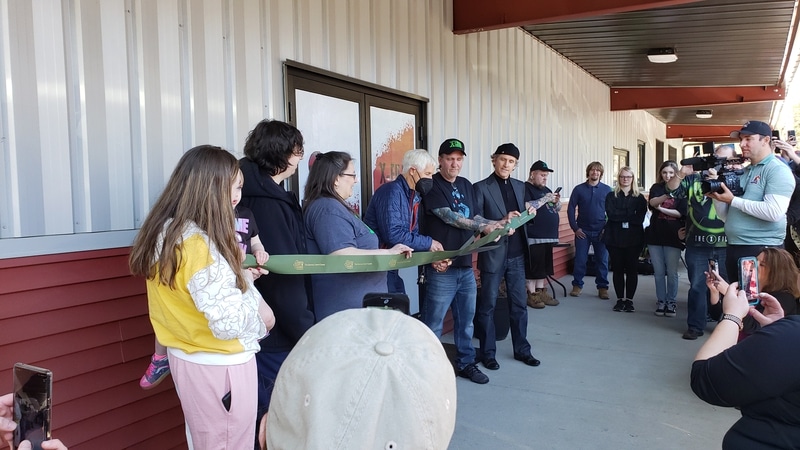 xf-museum-cc-ribbon-cutting