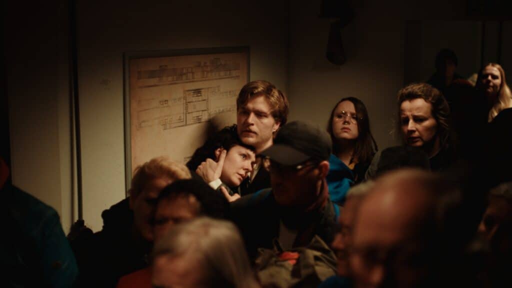 Loïs Dols de Jong's AMSTERDAM ALERT