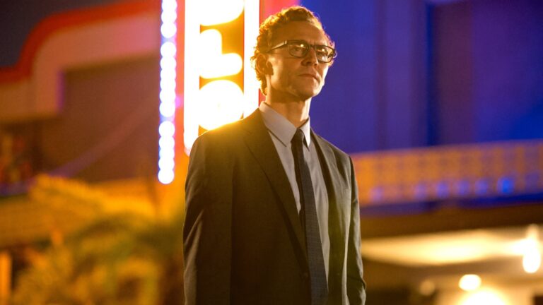 The Life of Chuck - NEON