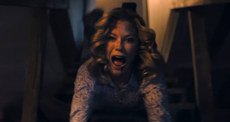 Still of Julie Bowen in Hysteria