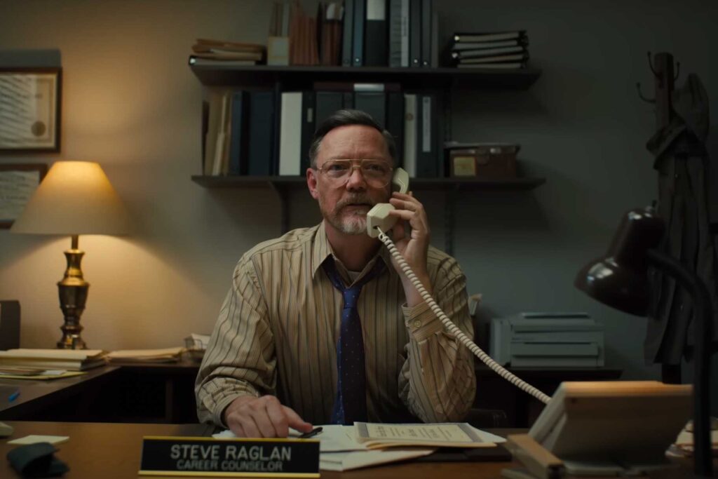 Five Nights at Freddy's (Matthew Lillard) - Universal Pictures 