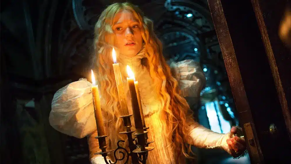 CRIMSON PEAK (Credit: Legendary Pictures)