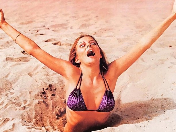 10 Horror Films Where You Can Feel the Summer Heat Through The Screen