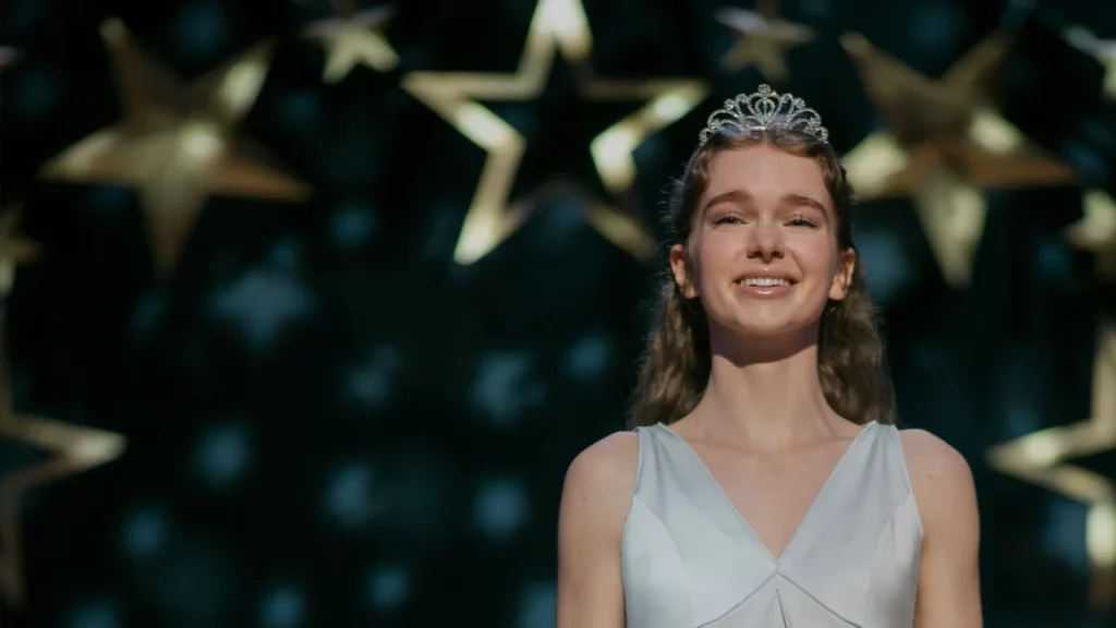 Summer Howell in CARRIE. (Credit: Prime Video)