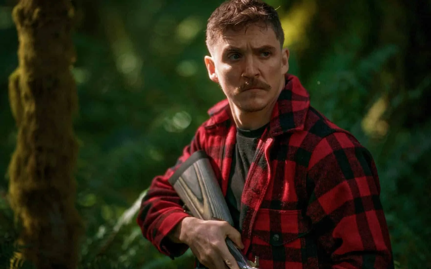 Kyle Gallner in JT Mollner's STRANGE DARLING (Credit: Miramax)