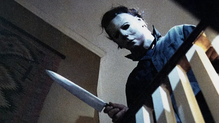 Slasher Michael Myers in HALLOWEEN (1978) (Credit: Miramax)