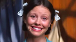 A24's PEARL Tree Topper Is The Must-Have Christmas Decoration Of 2025