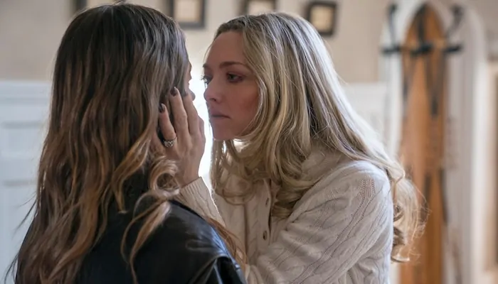 Sydney Sweeney and Amanda Seyfried in THE HOUSEMAID