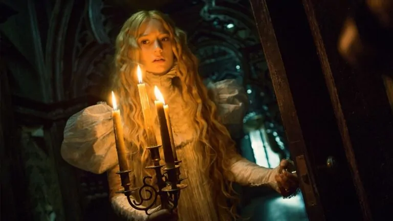 Guillermo del Toro gothic horror romance CRIMSON PEAK