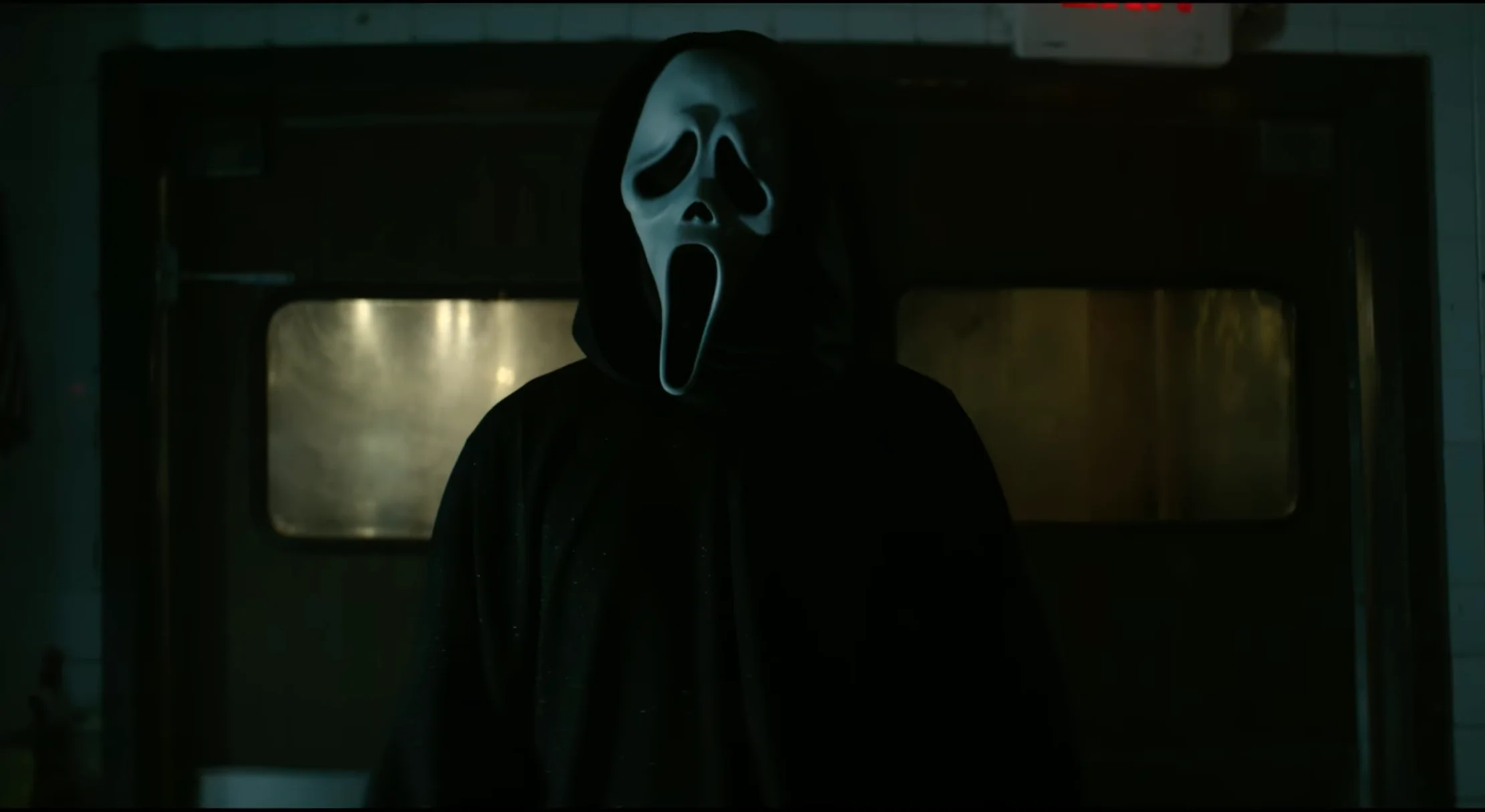 Ghostface is ready to burn it all down in SCREAM 7 (Credit: Paramount Pictures)