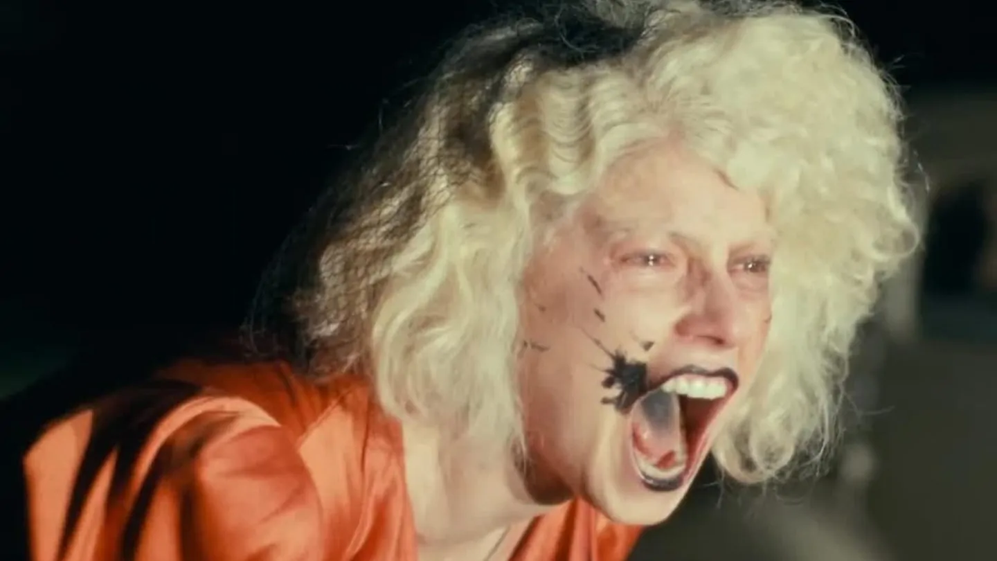 Jessie Buckley screaming in The Bride!