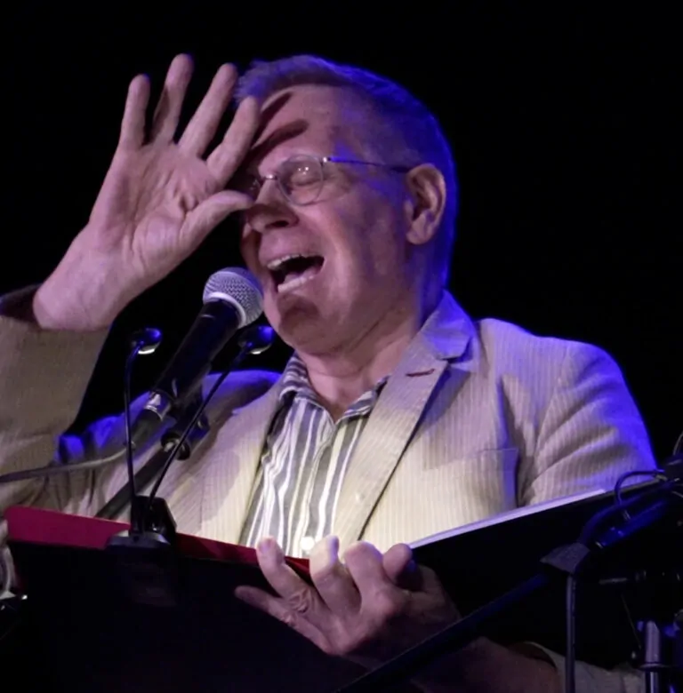 KIDS IN THE HALL's Scott Thompson reads new horror play THEATER OF THE DAMNED as de Lorde (Credit: Trepany House,)