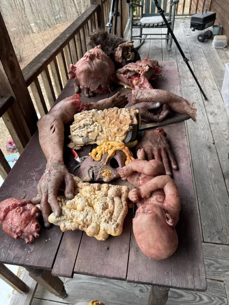 new independent horror movie from the Adams Family THE GLORIOUS DEAD FX