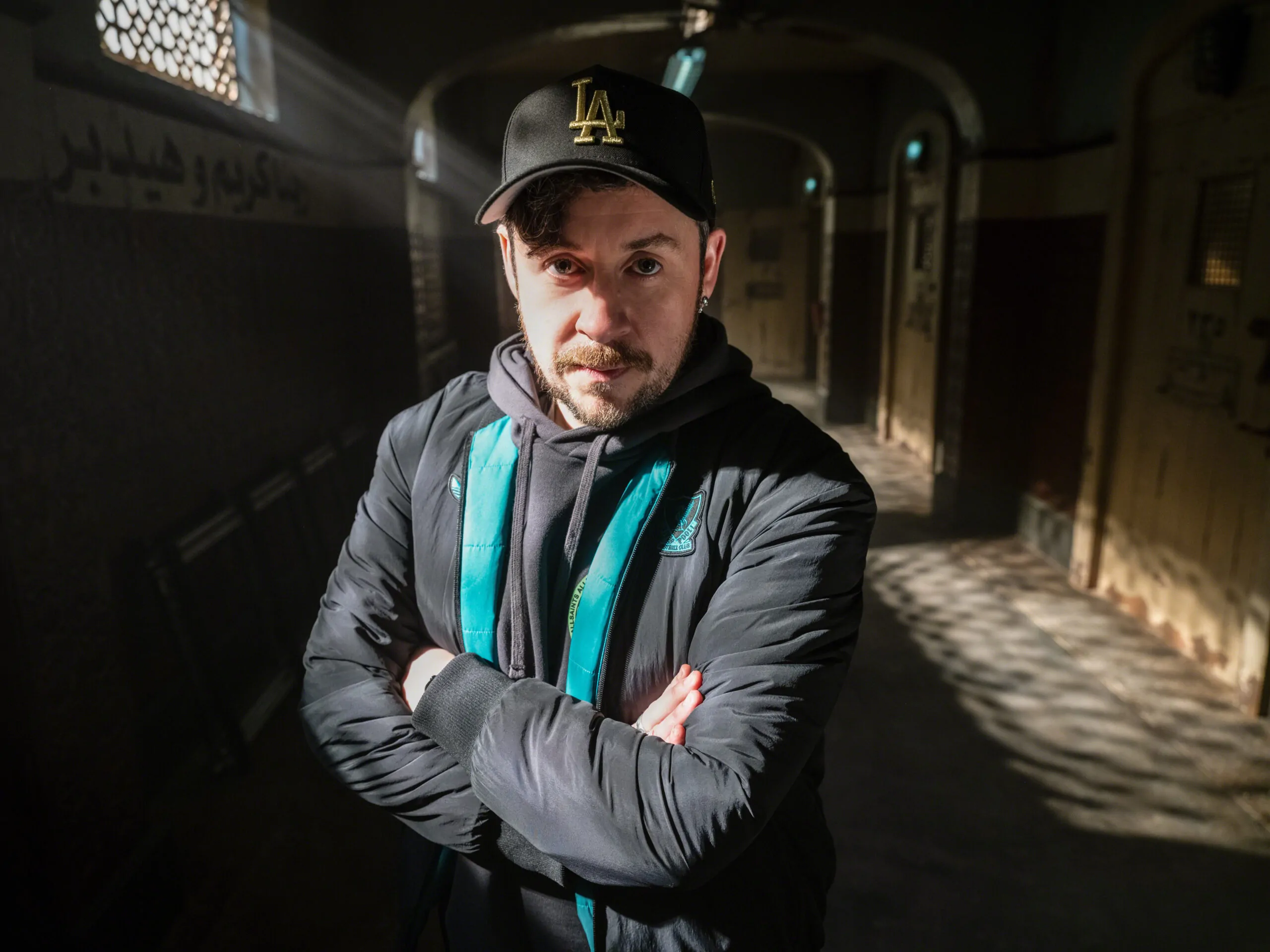 Director Lee Cronin on set of his latest, THE MUMMY.