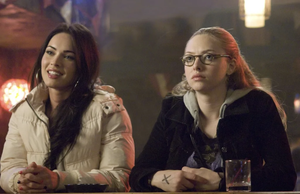 Megan Fox and Amanda Seyfried in JENNFER'S BODY (Credit: IMDb)