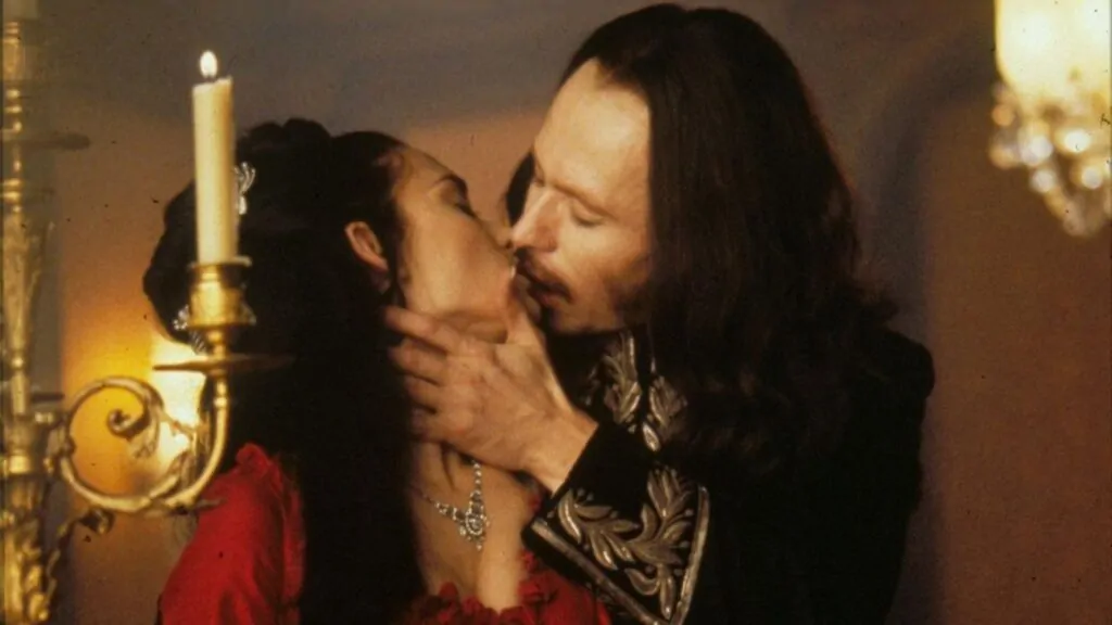 Winona Ryder and Gary Oldman in Francis Ford Coppola's BRAM STOKER'S DRACULA (CREDIT: IMDb)