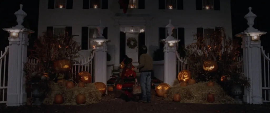 horror movie houses you can actually visit Allison's house aka Ropes Mansion in Salem, MA - HOCUS POCUS (Credit: Disney)