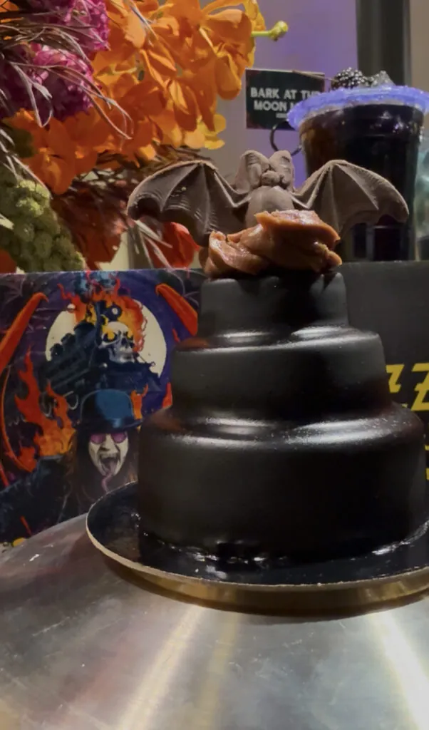 HHN Food Menu 2026 Ozzy Osbourne Bat Cake (Credit: Angel Melanson)