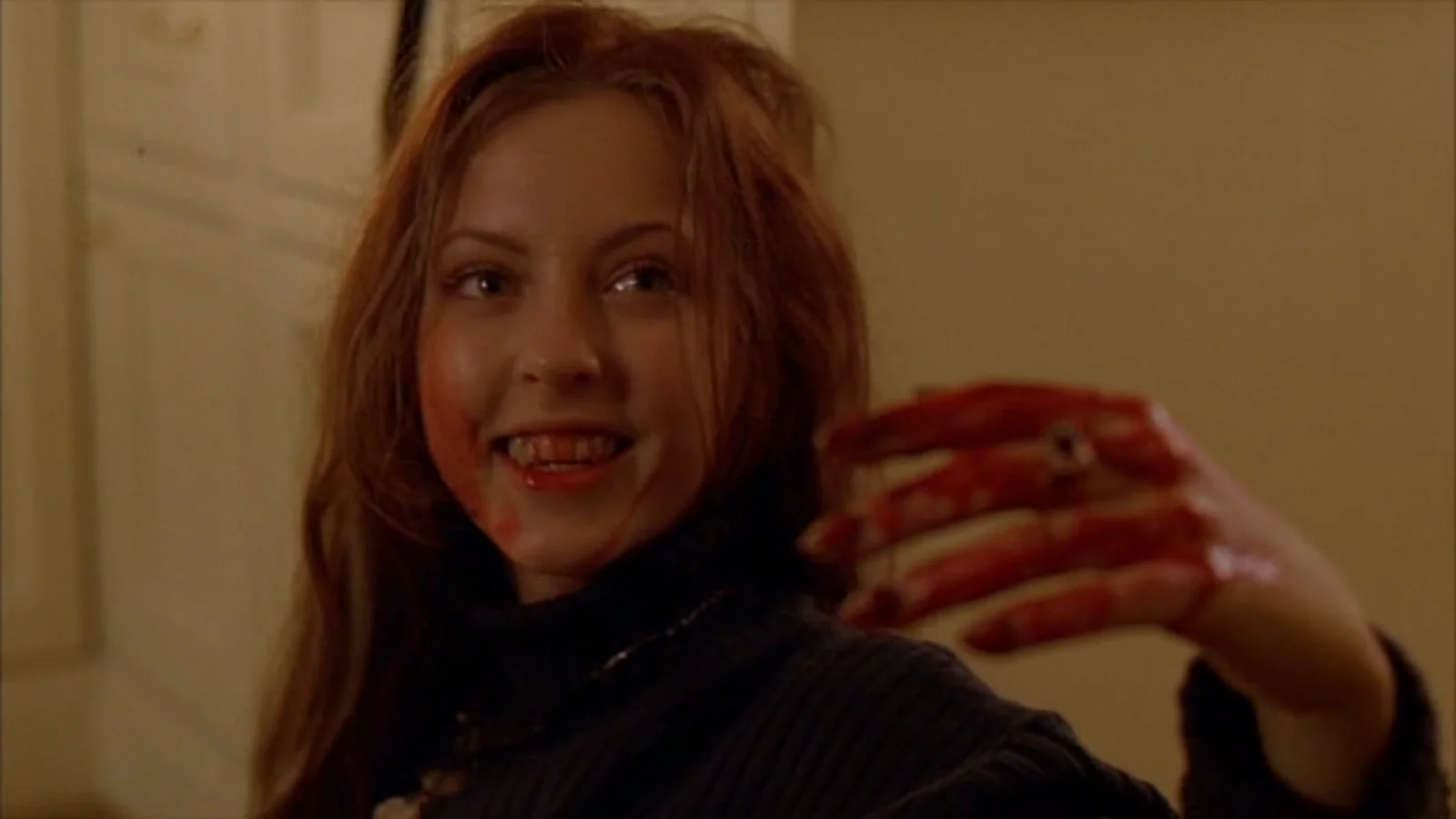 Katharine Isabelle as Ginger Fitzgerald in GINGER SNAPS. (Credit: Motion International)