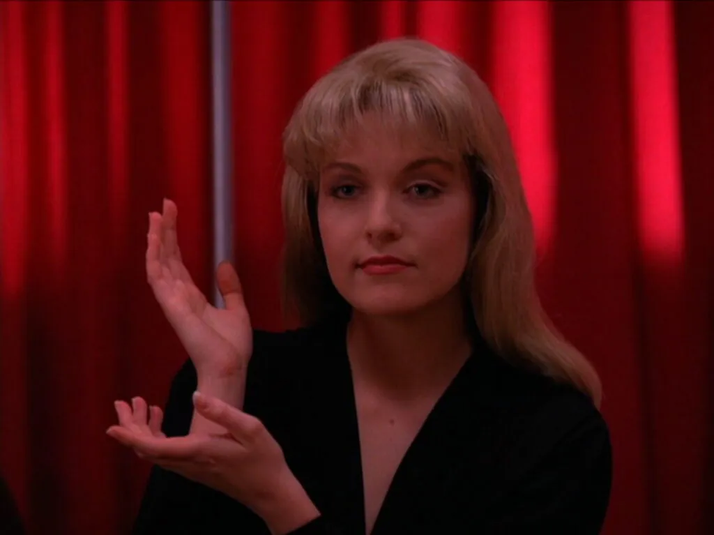 Sheryl Lee as Laura Palmer on TWIN PEAKS. (Credit: ABC)