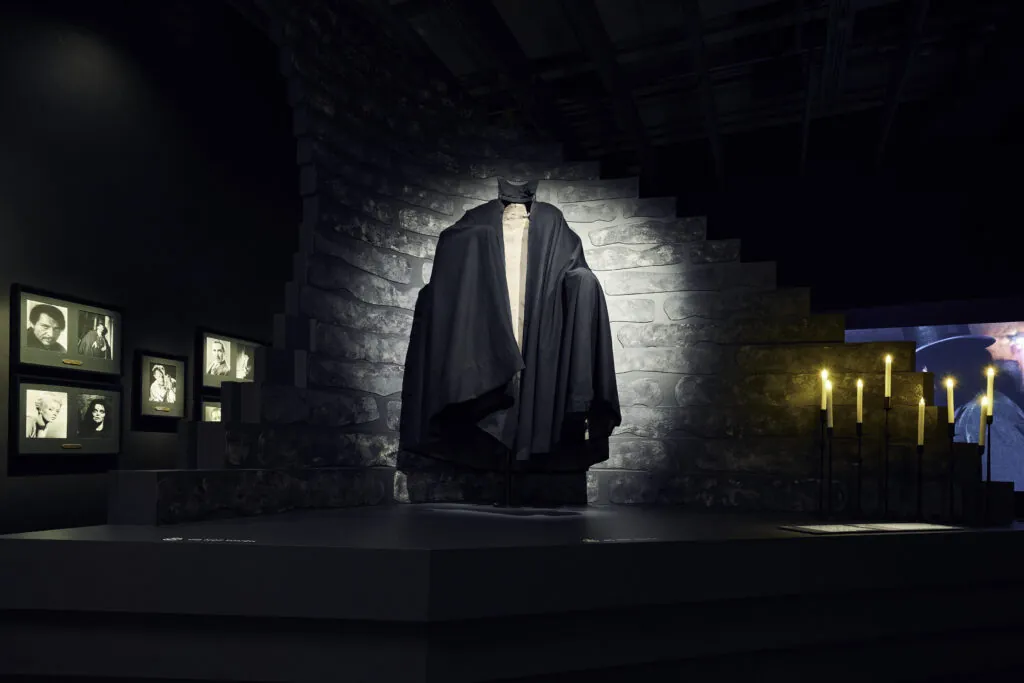 Bela Lugosi's Dracula Cape (© Academy Museum Foundation, Photo by Emily Shur)