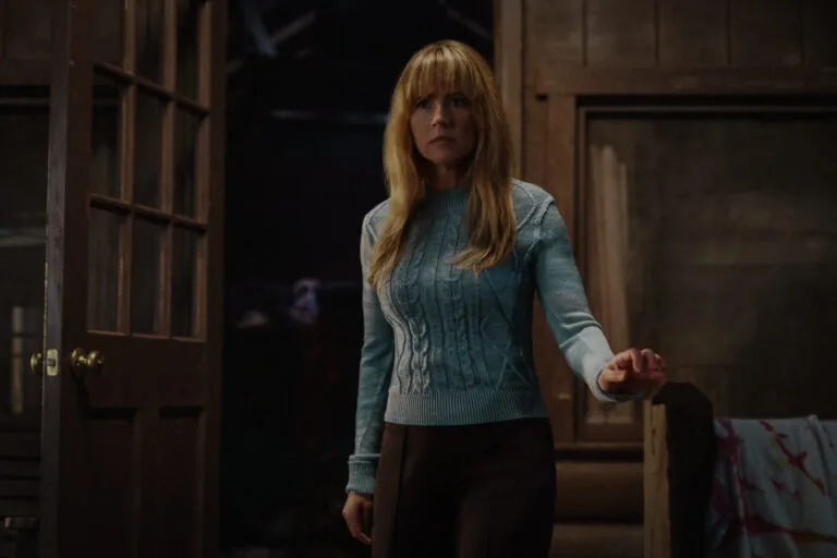 Linda Cardellini in CRYSTAL LAKE. (Credit: Peacock)
