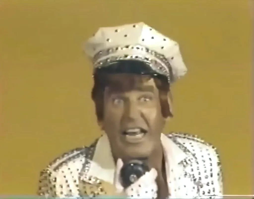 THE PAUL LYNDE HALLOWEEN SPECIAL. (Credit: ABC)
