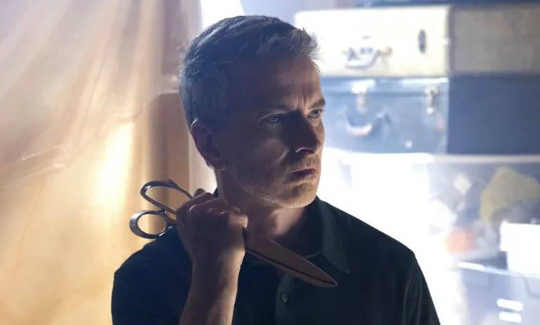 RALPH'S PERFEKT CHRISTMAS (Credit: Cineverse)