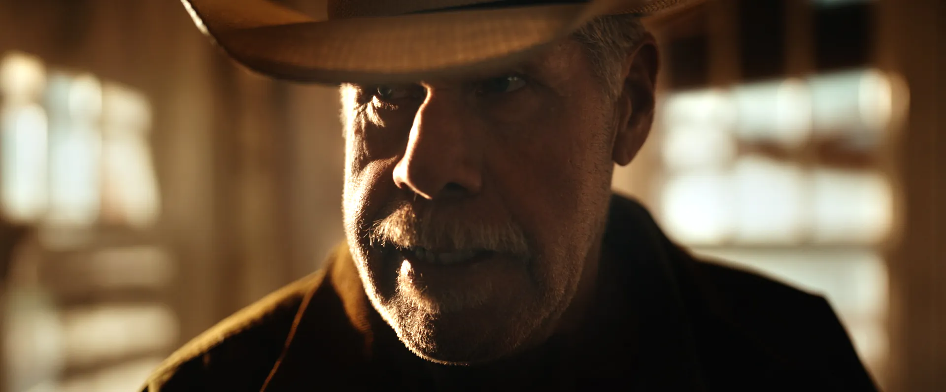 Ron Perlman in RENEW. (Credit: Denny Ilic)
