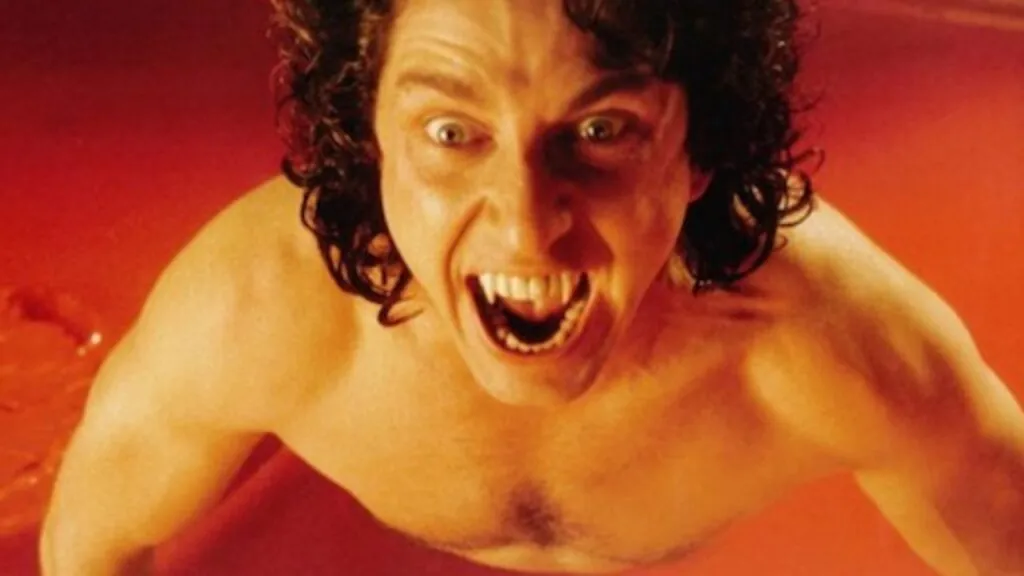 Gerard Butler in DRACULA 2000. (Credit: Dimension Films)