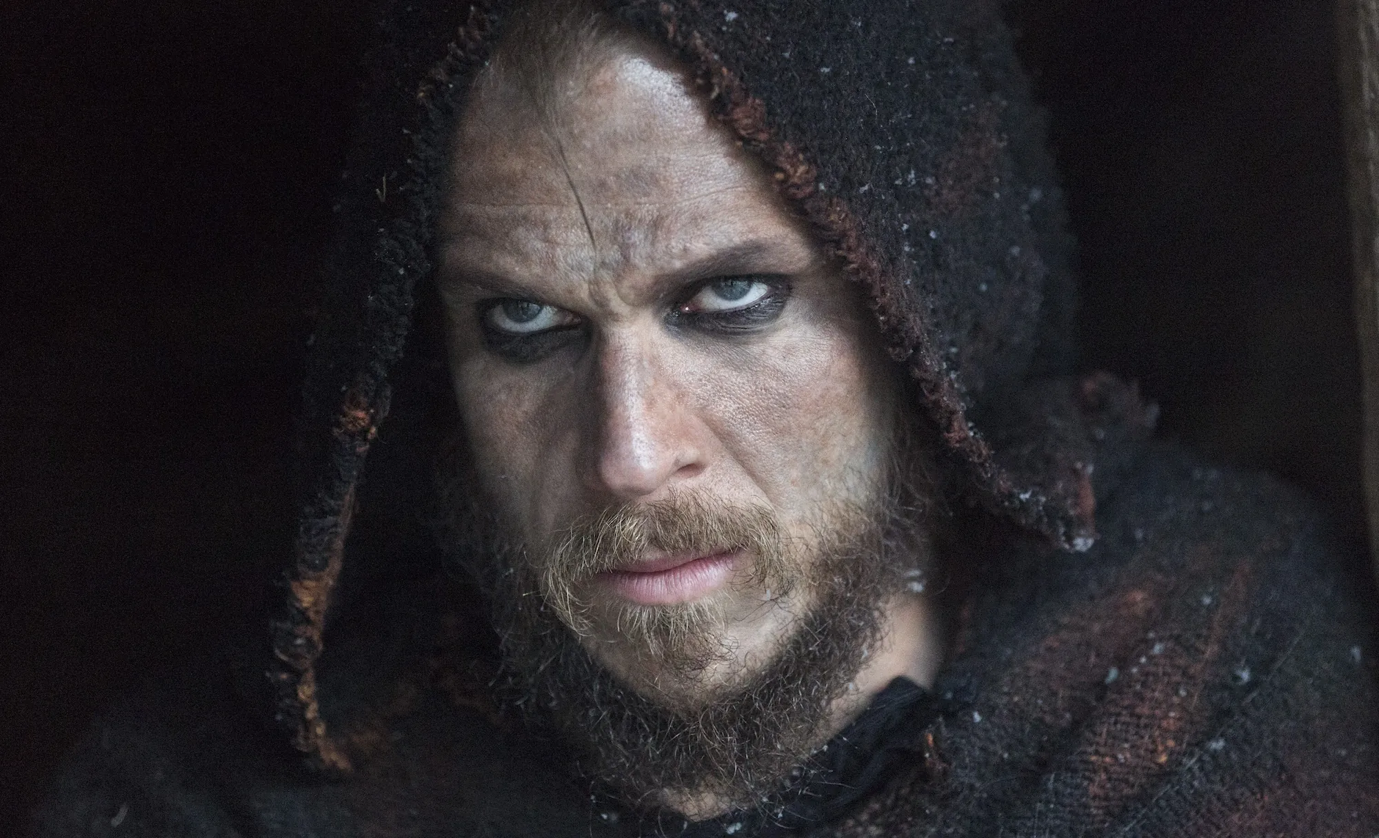 the cannibal Skarsgård in VIKINGS (Credit: Netflix)